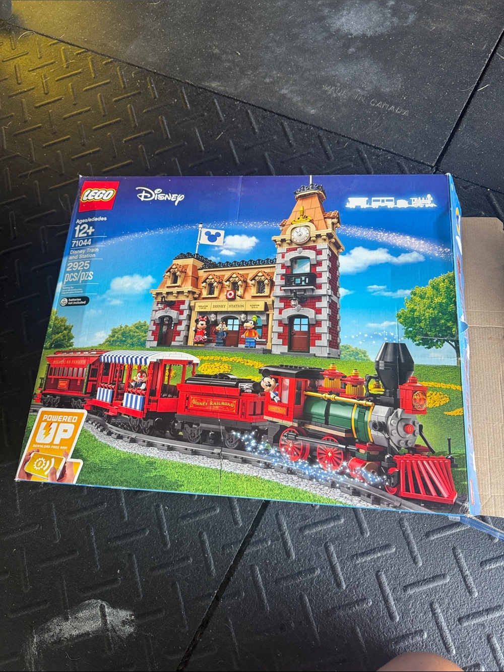 Lego Disney Train - Picture 2 of 9
